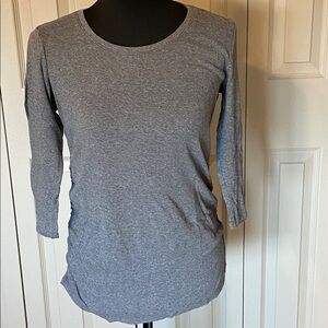 Motherhood Maternity Gray 3/4 Length Sleeves Knit Top Women's Size Small
